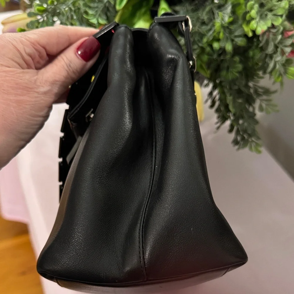 Salvatore Ferragamo Black Shoulder Bag EUC AU21 9660 - Picture 4 of 12